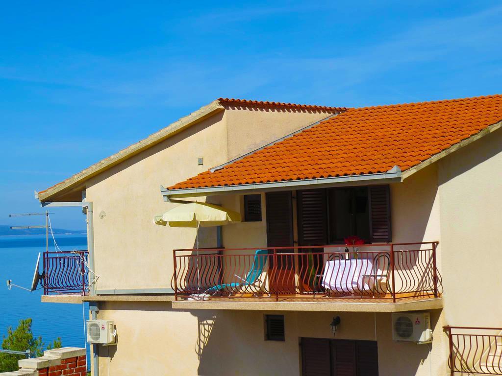 Apartments Pino Brela Luaran gambar